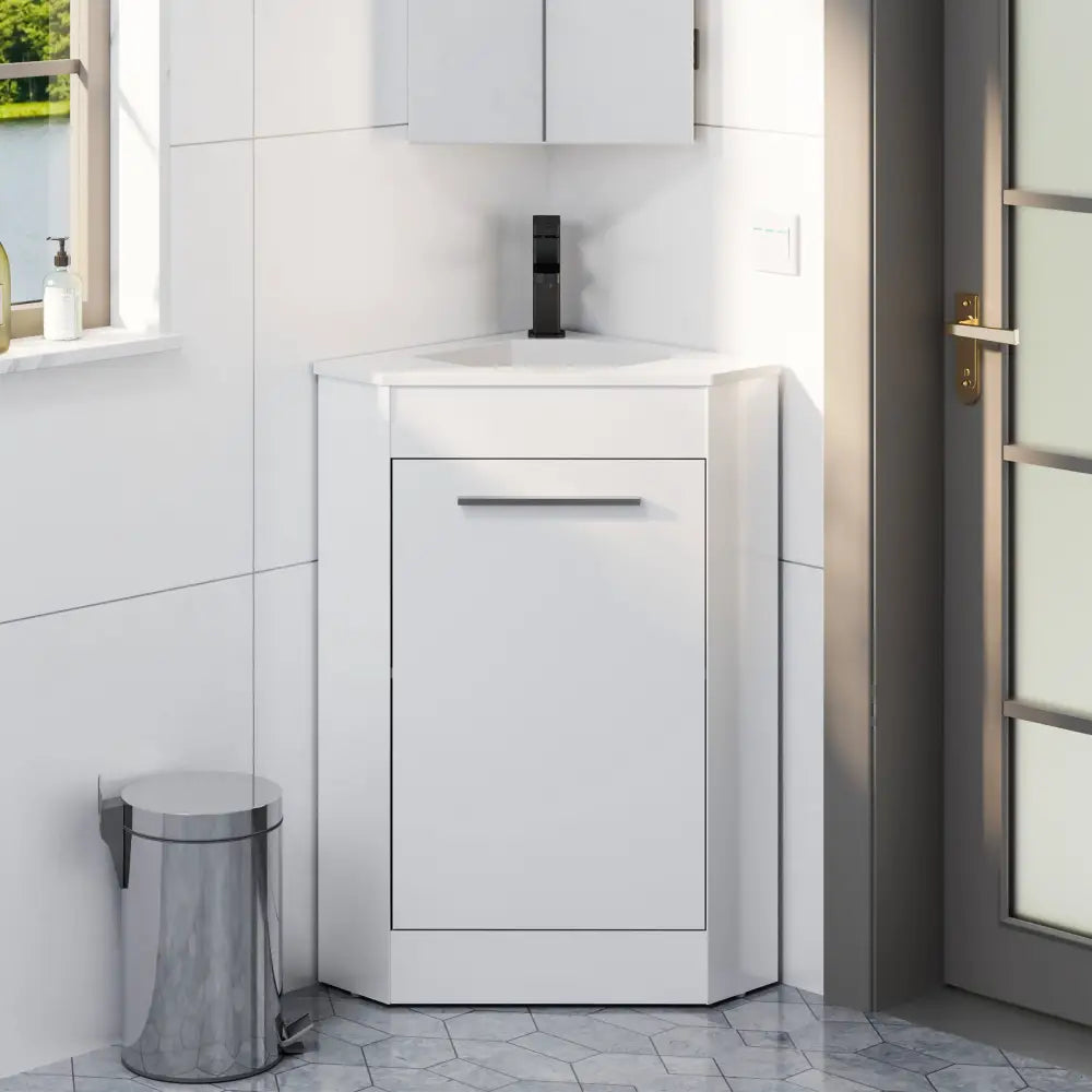Corner 26’’ Freestanding Single Vanity Cabinets with Small Space Decor 浴室柜