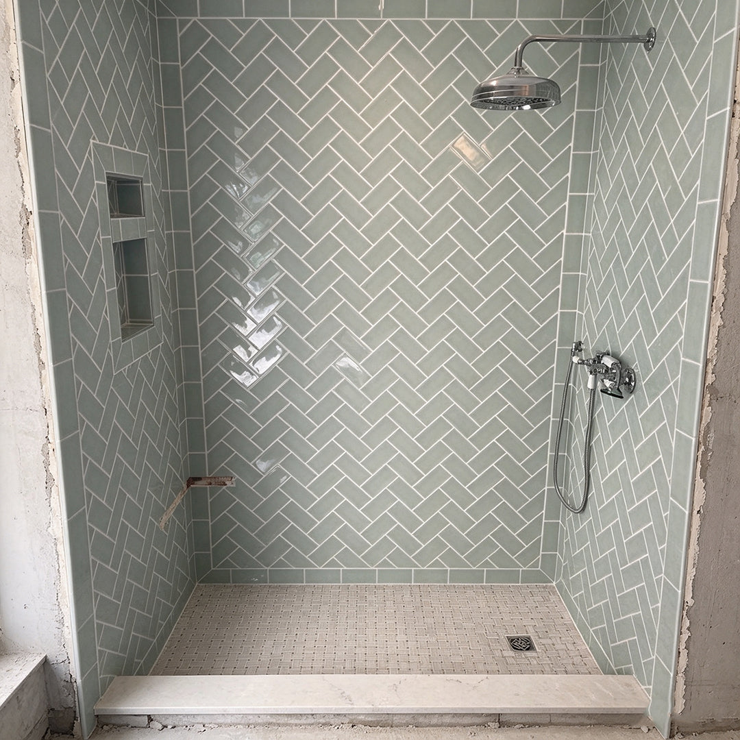 How to Create a Designer Bathroom Look with the Right Vanity and Color Choices
